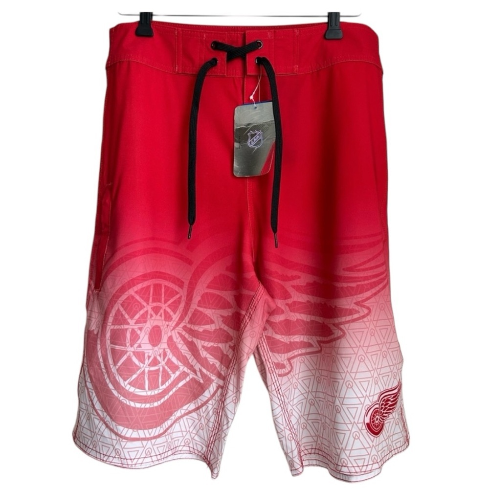NWT Men's Detroit Red Wings Sports by Carl Banks Red/Black Swim Trunks Sz 32